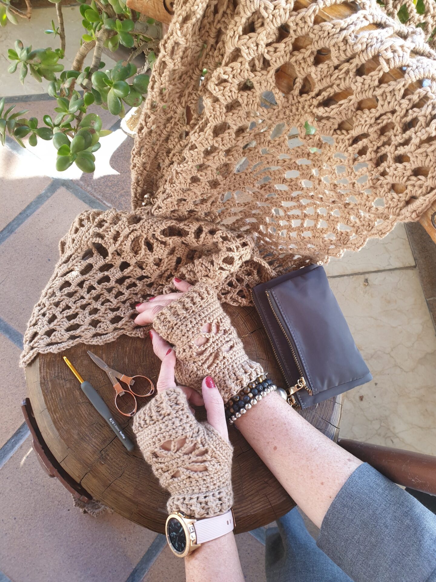 Lote Lana merino soft Scheepjes (patrón de regalo pdf Chal & Mitones Vintage) - Imagen 3