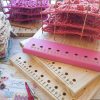 Tabla bloqueador Granny Square & Muestras + Borlas Sweetulasi - Imagen 3