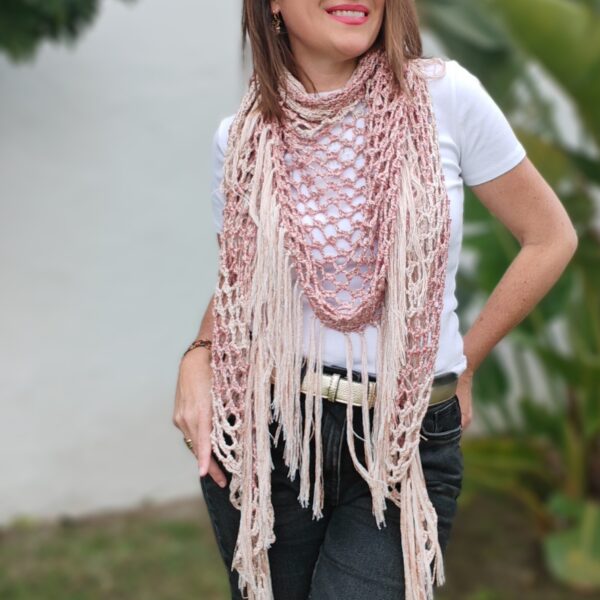 Patrón pdf descargable Chal Candy Zinnia de crochet calado con flecos