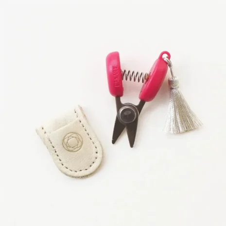 Cohana Seki mini tijeras Kantsubaki rosa