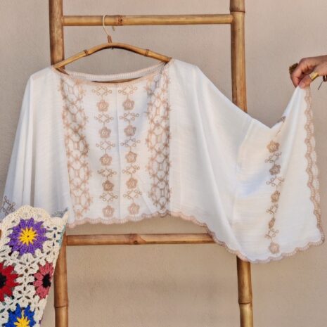 Poncho Bordado